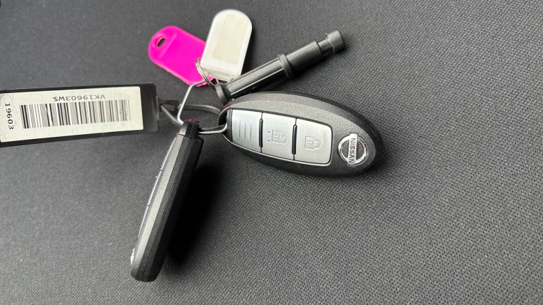 Nissan Qashqai 1.3 DiG-T N-Connecta 5dr [Glass Roof Pack] Petrol Hatchback